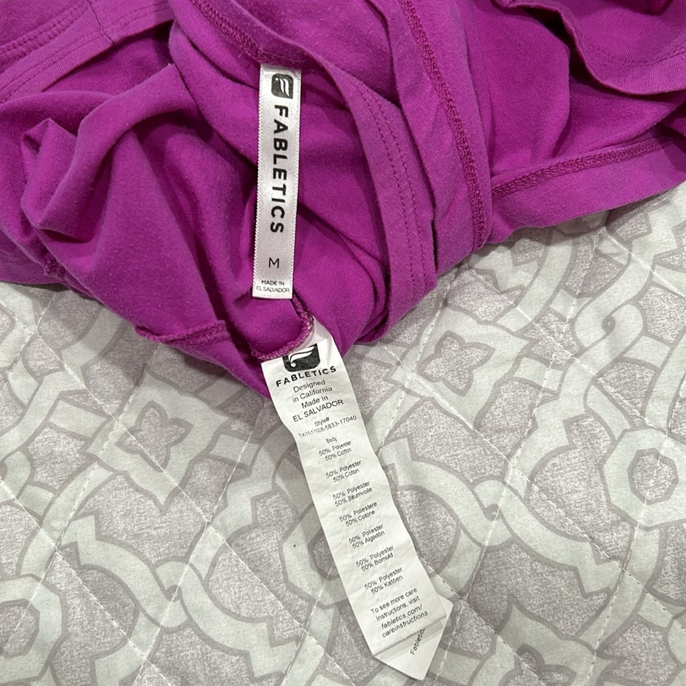 Fabletics - Twist Back Top - Picture 8 of 8